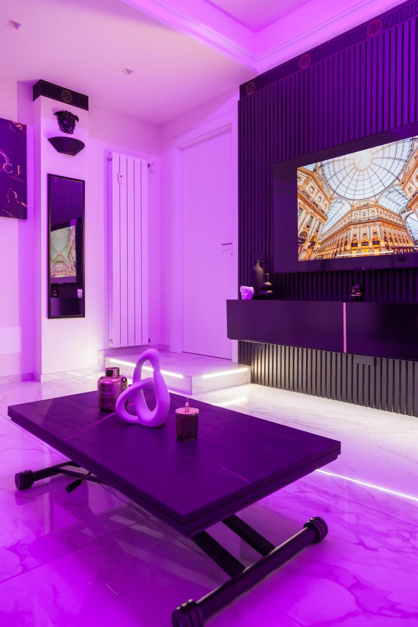 Italian Fashion - Luxurious Marble City Center Appartamento Milano