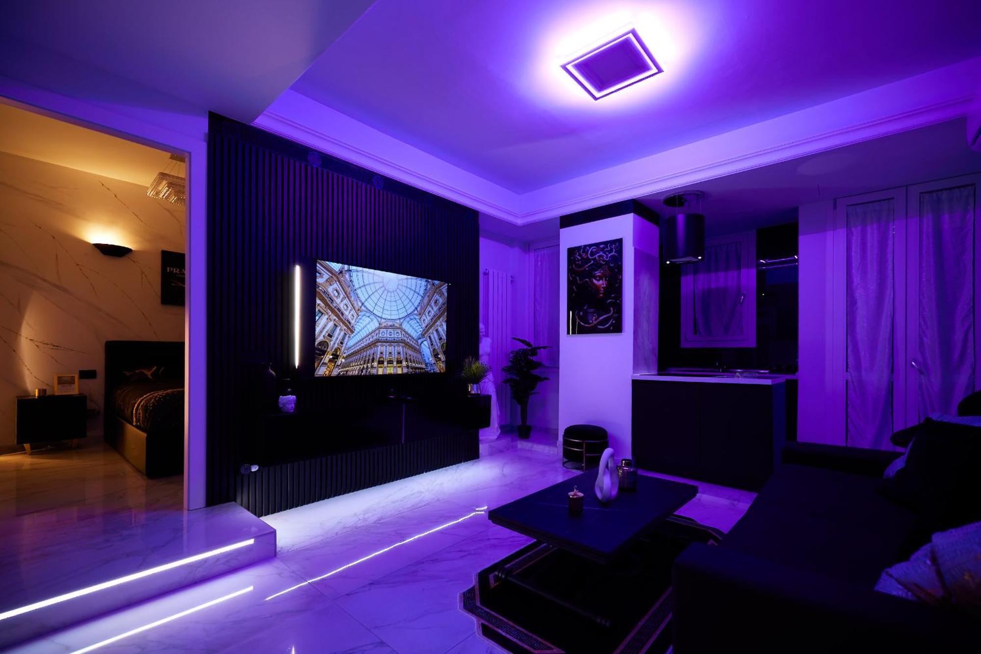 Italian Fashion - Luxurious Marble City Center Appartamento *