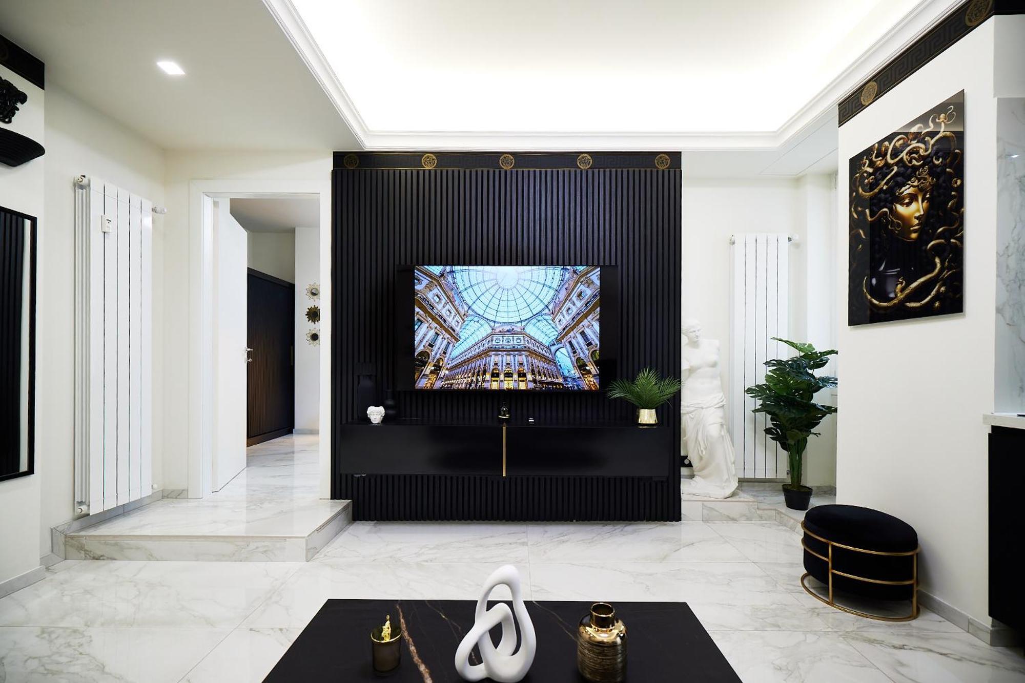 Italian Fashion - Luxurious Marble City Center Milano